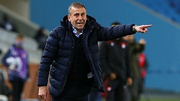 Büyük bir çalışma içerisine giren Trabzonspor için flaş bir transfer iddiası ortaya atıldı.