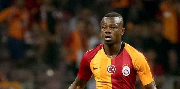 Galatasaray'da kiralık olarak forma giyen Jean Michael Seri, Göztepe maçının ardından sarı-kırmızılı takımdaki geleceğine ilişkin açıklamada bulundu. Yıldız orta saha, Galatasaray'da kalıp kalmayacağıyla ilgili soruya, "Lig bitsin, kısmet olursa, Tanrı isterse kalırım" şeklide cevap verdi.