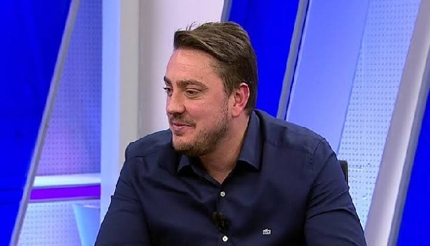 A Spor yorumcusu Okan Koç, Transfer Raporu Özel programında Galatasaray'ın transfer gündemine dair flaş açıklamalarda bulundu. Koç, "Victor Ruiz'in Galatasaray ile anlaştığını duydum." ifadelerini kullandı..