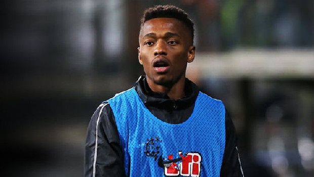 2018-2019 sezonu başında Eskişehirspor, 60 bin Euro karşılığında Jesse Sekidika'yı transfer etti. Jesse Sekidika, Eskişehirspor'daki ilk sezonunda 13 maça çıktı ve 6 gol atıp, 1 asist gerçekleştirdi.