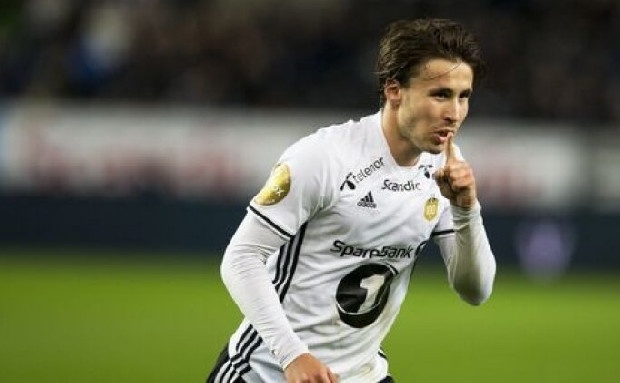 Yeni sezon için kadro çalışmalarını sürdüren Trabzonspor, Norveç ekibi Rosenborg'da forma giyen Anders Trondsen'i gündemine aldı. (A Spor)