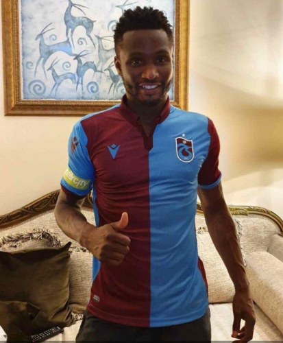 Trabzonspor, bonservisi elinde olan eski Chelsea'li yıldız Obi Mikel'i kadrosuna kattı.

Obi Mikel'in Trabzonspor'a transferi sosyal medya da o paylaşımlarla değerlendirildi;