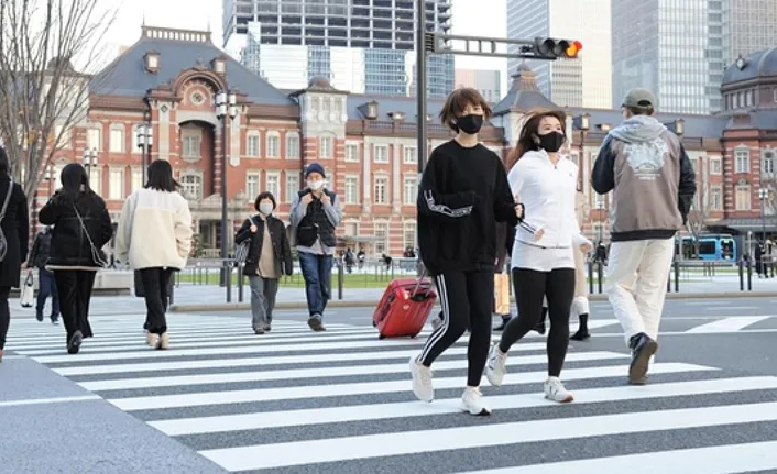 Consumer confidence in Japan rose by 4.2 points in February