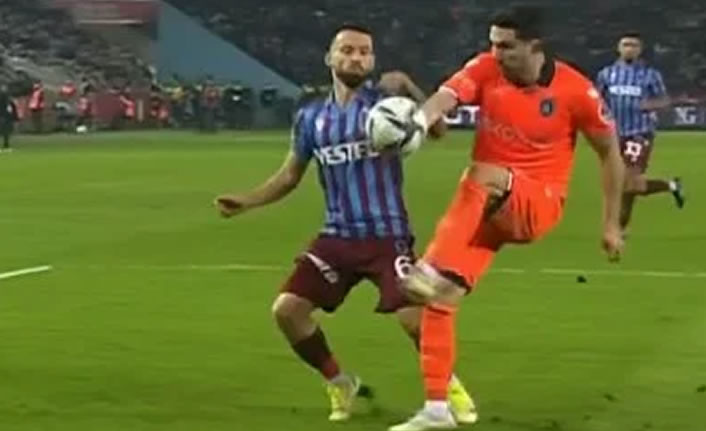 Trabzonspor-Başakşehir maçında penaltı tartışması