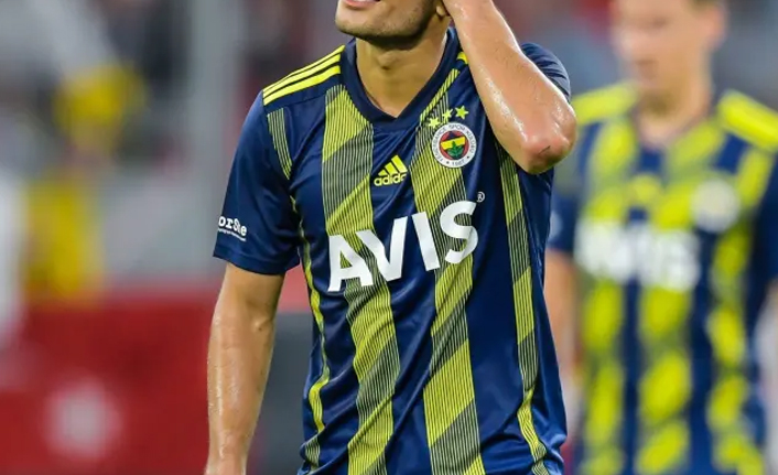 Trabzonspor'a değil Fenerbahçe'ye imza attı! U21'e gönderildi