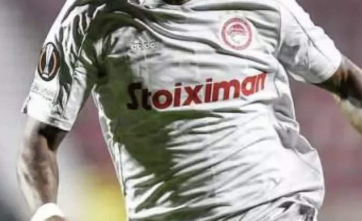 Trabzonspor'a yazıldı! Adana Demirspor'a imzayı attı