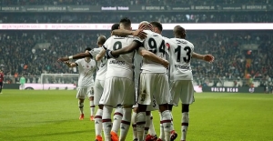 Beşiktaş zirveye ortak oldu