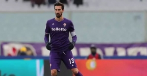 Futbol dünyası yasta! Yıldız futbolcu hayatını kaybetti