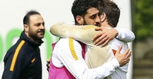 Galatasaray idmanında olay! 2 oyuncu kapıştı...