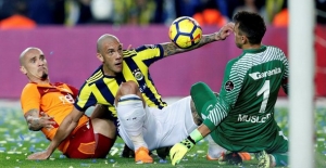 Kadıköy'de sessiz derbi