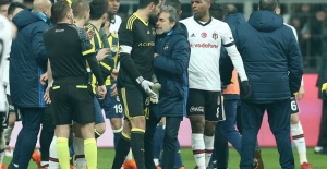 Karar verildi! İki yıldız kadro dışı!