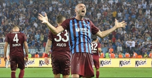 Burak Yılmaz Trabzonspor’a ihtar çekti