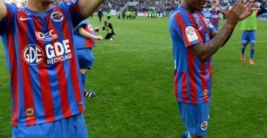Trabzonspor'da imzalar atılmaya başlıyor