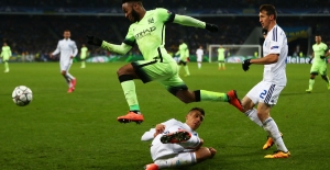 Trabzonspor’un ilk stoper adayı direkten döndü