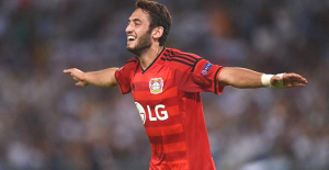 Hakan Çalhanoğlu resmen açıkladı! Ayrılık...