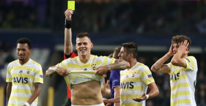 Fenerbahçe'de sürpriz gelişme! Sözleşmesi bitiyordu...