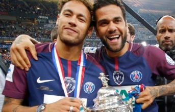 Kupa canavarı Dani Alves