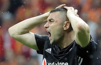 Beşiktaş'ta Burak Yılmaz depremi!