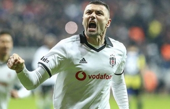 Burak Yılmaz'dan flaş açıklama! Sitem etti...
