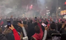 Taraftar yönetim kurulunu bastı! 12 yaralı