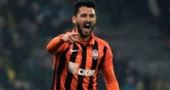 Sezon sonu bedava! 3 büyükleri peşine taktı...