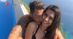 Mesut Özil balayı için kesenin ağzını açtı!
