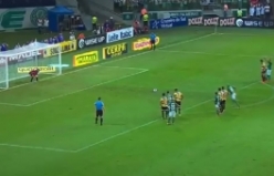 Felipo Melo alay konusu oldu!