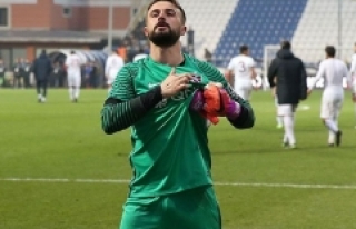 Onur Kıvrak'tan Hikmet Karaman'a gol! 'Sen...