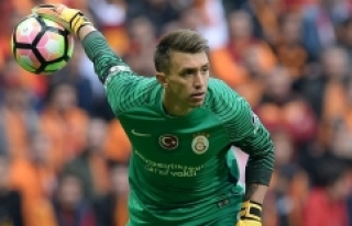 Muslera'dan ayrılık açıklaması! Sezon sonunda...