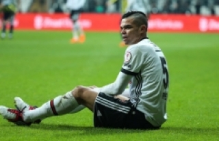 Trabzonspor maçı öncesi Beşiktaş'ta deprem!