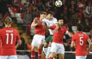 Türkiye'den İrlanda'ya tek gol!