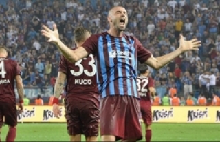 Burak Yılmaz Trabzonspor’a ihtar çekti