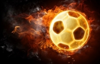 Süper Lig'in ilk transferi! Gol kralı imzayı...