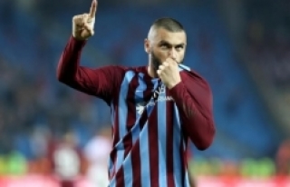 Burak Yılmaz'a bir teklifte onlardan geldi!