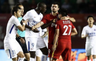 Demba Ba'ya ırkçılık cezasız kalmadı