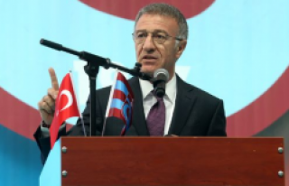 Ahmet Ağaoğlu: "Burak'la menajeri aracılığıyla...