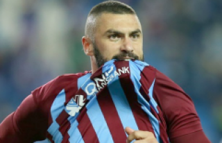 Burak Yılmaz'dan Beşiktaş açıklaması! "Futbol...
