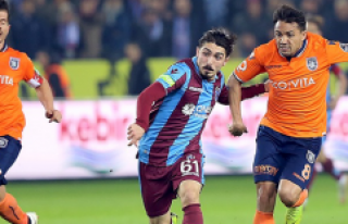 Trabzonspor Başakehir'e kaybetti