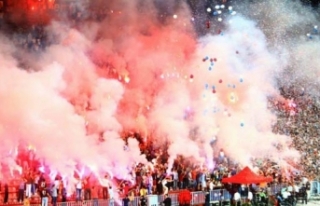 Taraftarlardan Trabzonspor'a Fenerbahçe maçı...