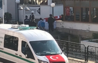 Trabzon'da merak uyandıran cenaze!