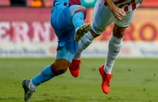 Trabzonsporlu oyuncu lige bakın nasıl hazırlanıyor