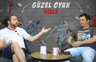 Trabzonsporlu futbolcuya böyle yüklendi! "Kimliğinde...