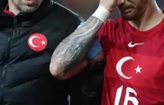 Fenerbahçeli oyuncu Trabzon'a özel gözlükleriyle...
