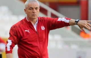 Rıza Çalımbay'dan Trabzonspor'un transferine...