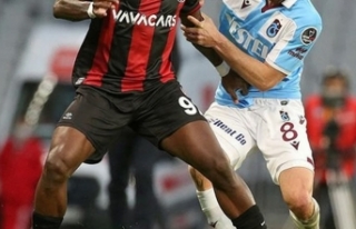 Trabzonsporlu taraftarlar performansına hayran kaldı!