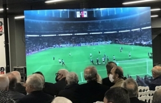 Vida-Nwakaeme pozisyonunu ekrana yansıtıp çağrı...