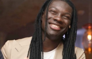 Taraftar coştu! Gomis zam yaptı