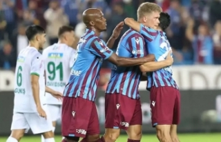 Nwakaeme, Cornelius ve Bakasetas, maaşlarını ödediler