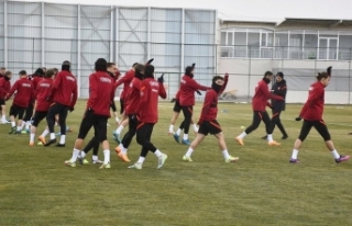 2 Trabzonlu oyuncu milli takımdan çıkarıldı