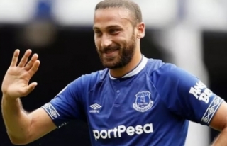 Cenk Tosun'dan transfere yeşil ışık!